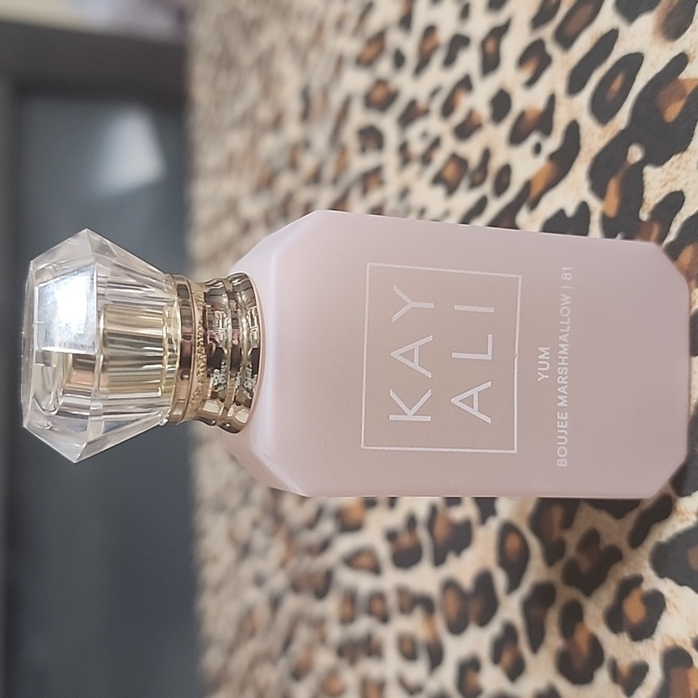 Yum Boujee Marshmallow Perfume - Kayali